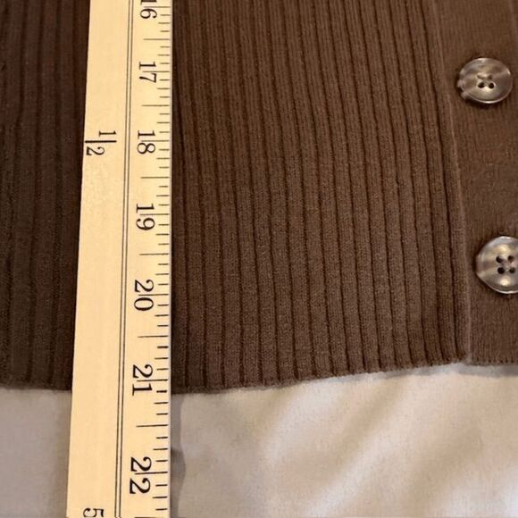 AYR Merino The West End Wool Blend Brown Button Frt Top Short Sleeve Size Medium - Picture 7 of 8